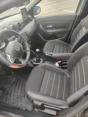 Dacia Duster 2019 motor 1.3 benzina cel de 130cp  - imagine 5