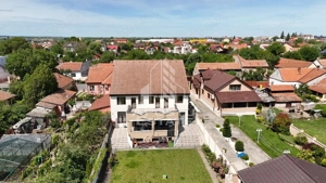 Casa Moderna, 9 camere in zona Parneava - imagine 2