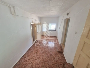 Casă renovată complet, cu garaj și anexe, în Satchinez, Timiș - imagine 4