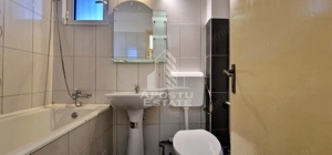 Apartament 3 camere,zona Boul Rosu - imagine 6