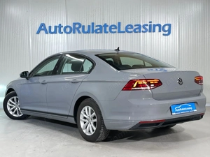 Volkswagen Passat - imagine 4