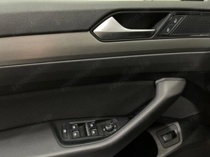 Volkswagen Passat - imagine 19