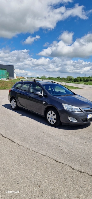 vând Opel astra j - imagine 3