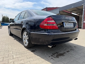 Mercedes E 320 4matic - imagine 2