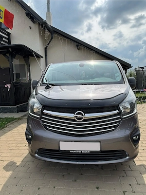 Vând Opel Vivaro 9 locuri