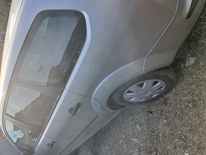 Dezmembrez Ford focus  - imagine 3