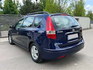 Hyundai i30 CW 1.6CRDi 2010 - imagine 4