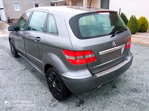 De vizare Mercedes Benz B class  - imagine 4