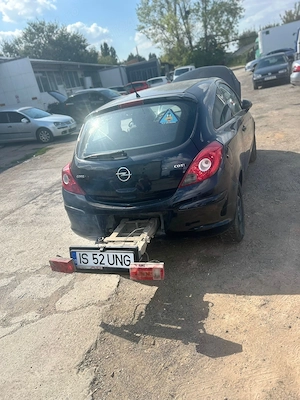Vând Opel corsa d