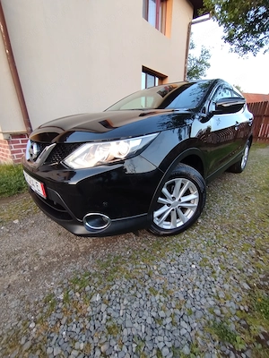 Nissan Qashqai 1,6 diesel an 2014, xenon-led,navi cu camera, nr zoll valabile 30 de zile 