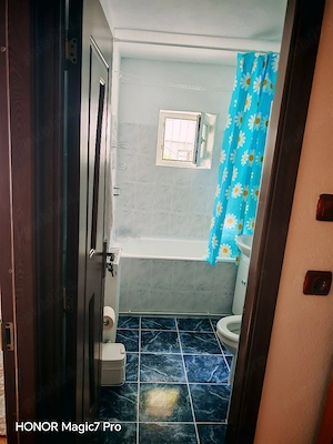 Închiriez apartament  - imagine 2