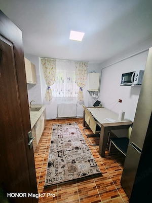 Închiriez apartament  - imagine 5