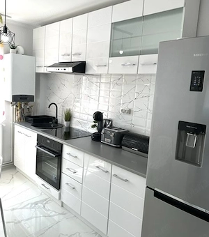 in BACAU chirie apartament 2 camere