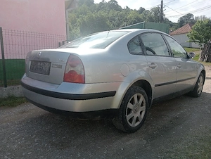 Vw Passat 1.9tdi - imagine 4