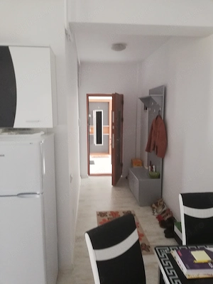 Inchiriez apartament 2 camere. - imagine 8