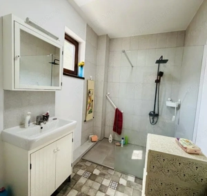 Casa cochetă la 2 minute de București în Roșu, Chiajna, zonă superbă, 4 camere - imagine 7
