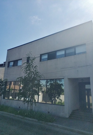Spatiu comercial S+P+E, 540 mp utili, 10 locuri parcare, ideal clinica medicala