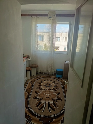 Închiriez apartament cu trei camere decomandat în Turda  - imagine 8