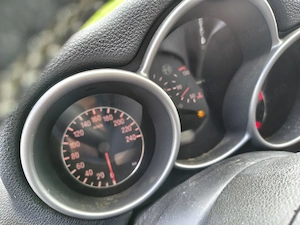 Vând alfa Romeo 147 din 2005 motor 1.6 benzina - imagine 2