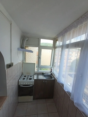 Închiriez apartament 