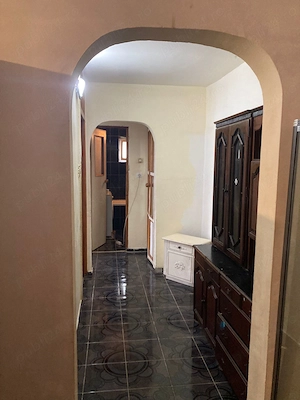 Închiriez apartament 3 camere Rogerius - imagine 3