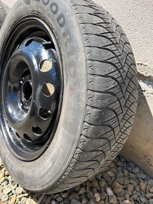 Vând set jante cu anvelope 185/60 R14 M+S All Season - imagine 3