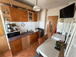 Apartament 2 camere, decomandat - zona Cetate - imagine 4