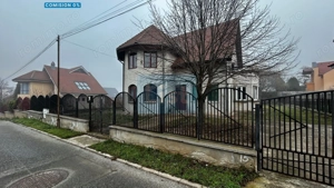 Vila eleganta de inchiriat, locatie excelenta