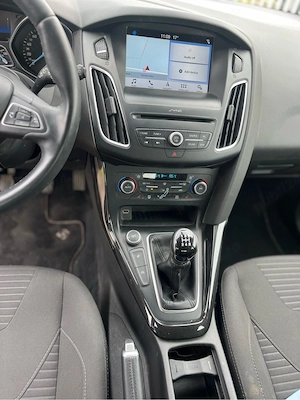 Ford Focus 1.0 ecoboost 2018 Clima Navi - imagine 5