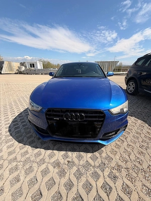 Vând Audi A5 2.0l 