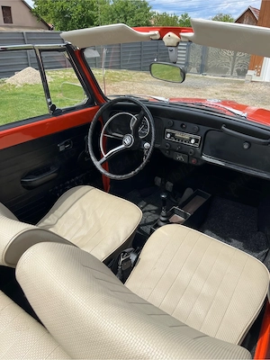 Volkswagen Beetle Cabrio 1500   1970 - imagine 4