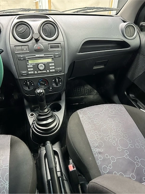 Ford fiesta 1.3 benzina 2007 - imagine 8