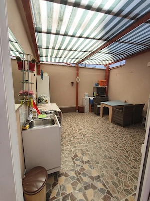 Casă 3 Camere din Cărămidă, 2 Băi, Curte Acoperita - Tomis 2, zona eMAG Victoria - 155.000e   - imagine 4