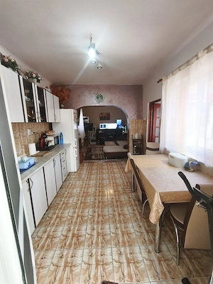 Casă 3 Camere din Cărămidă, 2 Băi, Curte Acoperita - Tomis 2, zona eMAG Victoria - 155.000e   - imagine 2