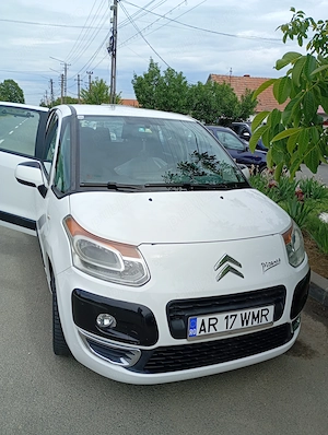 Vând Citro n C3 Picasso 1.4 Benzină 