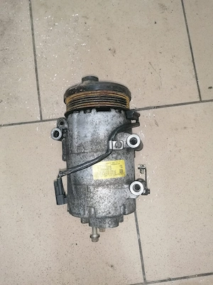 Compresor ac Ford focus 2 2009 motor 1.8 tdci  - imagine 2