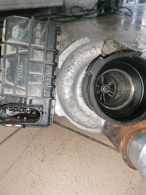 Turbină Ford focus 2 2009 1.8 tdci 115 CP 