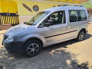 Vw Caddy benzina 1.6 - imagine 4