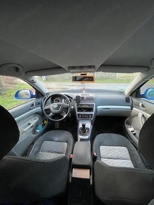 Skoda Octavia II (2010) - imagine 7