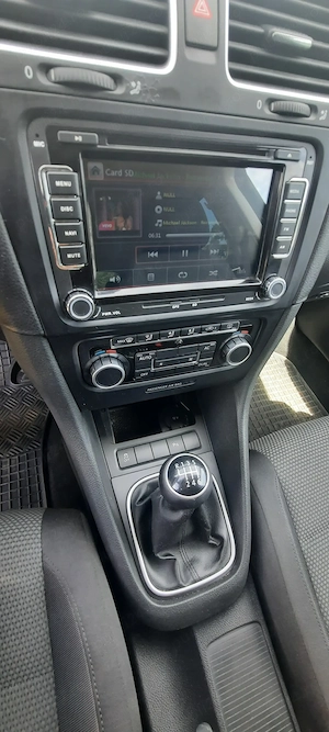 Vand Golf 6 2010 2.0D kilometri reali 3700  ușor negociabil - imagine 3
