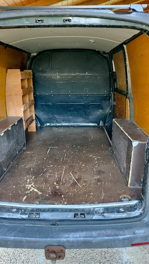 Vand VW Transporter T5 - imagine 4