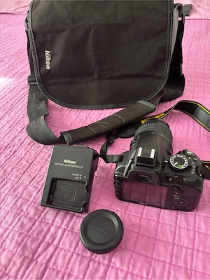 Aparat Nikon D3100 