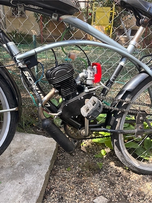 Bicicleta cu motor