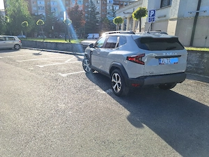 Dacia Duster Ful Hibrid - imagine 8