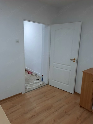închiriez apartament 2 camere
