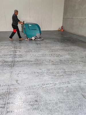 Spălare Industrială & Decapare Pardoseli   Curățăm ce alții nu pot!