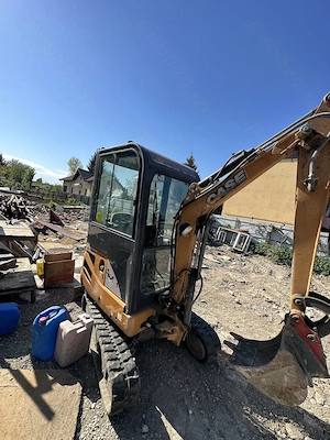 Vând Miniexcavator CASE CX18B 1.8 tone + Auto IVECO 3.5 tone 