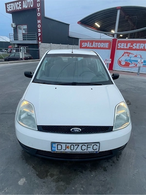 Ford fiesta - imagine 5