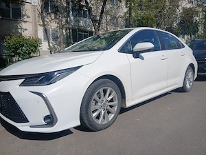 vând Toyota Corolla 2024 - imagine 6