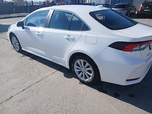 vând Toyota Corolla 2024 - imagine 4